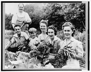 War Gardeners During WWII